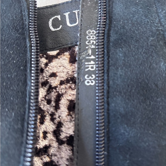 Women’s Cussi Suede Fully Lined Zip Up High Heel Feather Floral Accent Boot 38 - Picture 12 of 14